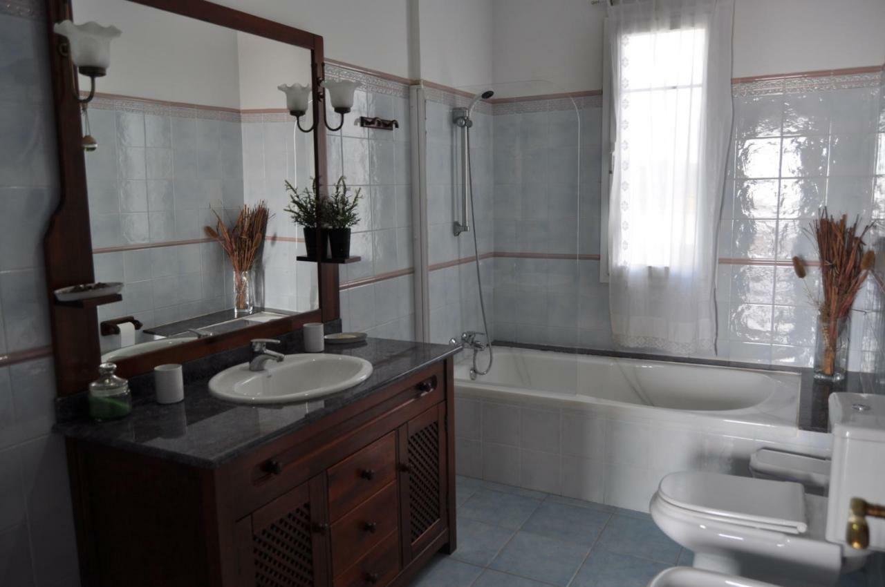 Villa Miramar, Gueime Luaran gambar