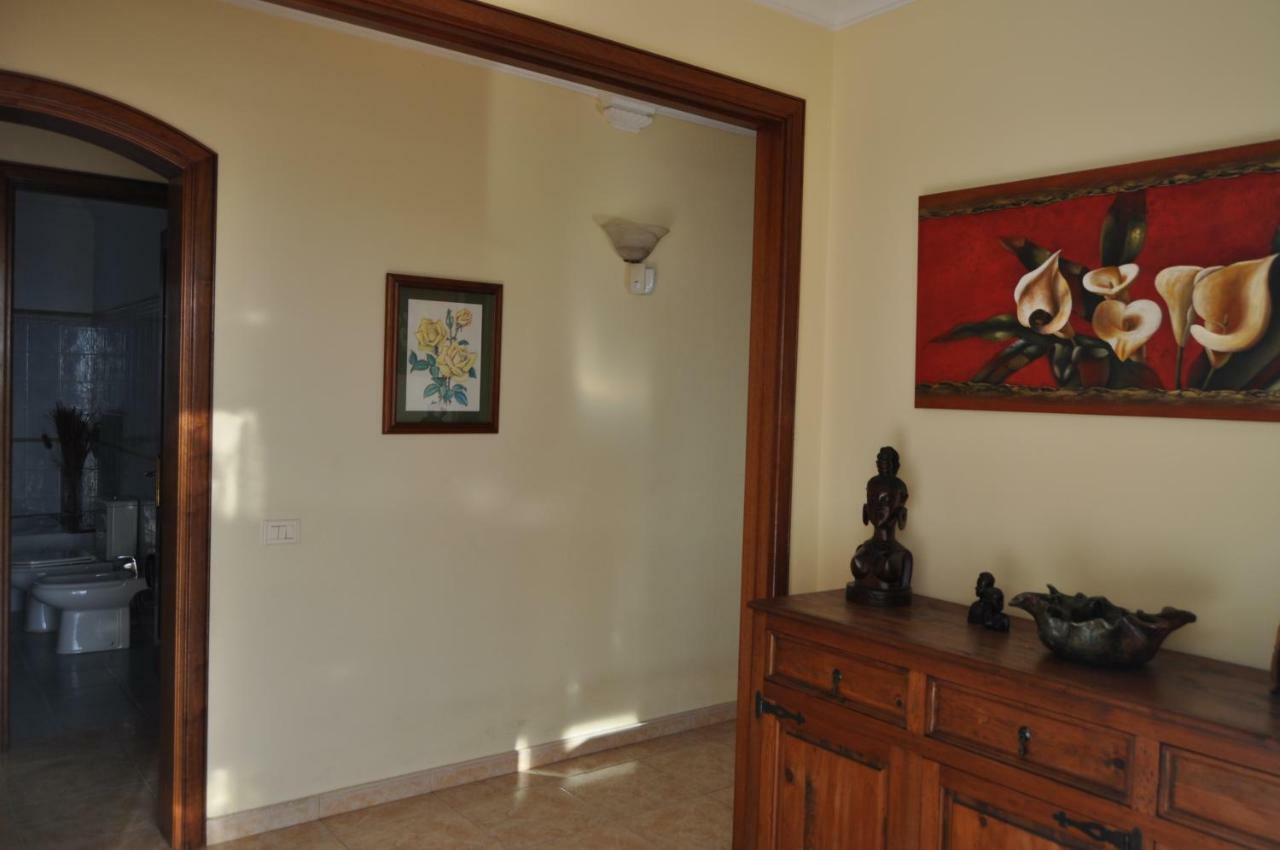 Villa Miramar, Gueime Luaran gambar